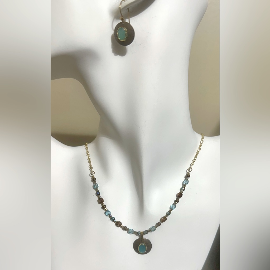 Holly Yashi “Endless Summer” Necklace And Earrings Set